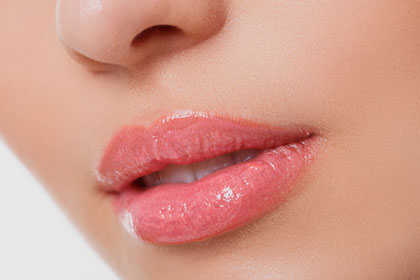 Enjoy Beauty & Wellness, 37574 Einbeck. Unser Schönheitsangebot: Permanent Make-up Lippen mit Schattierung